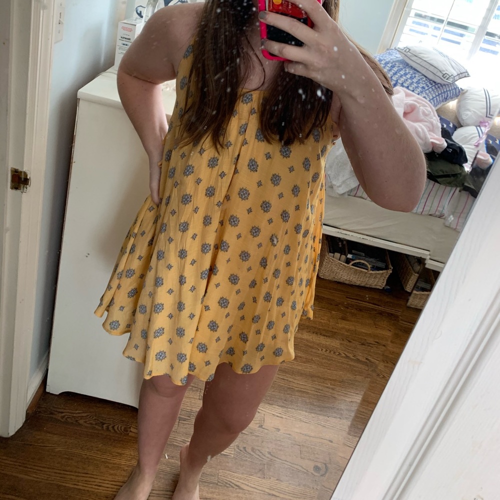 YELLOW SUNDRESS 🔥
